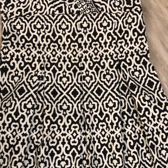 Danny & Nicole Black and White Abstract Print Dress - Picture 3 of 9